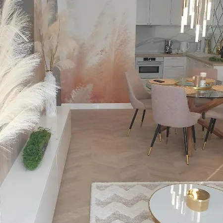 Gold B28 Let's Sea Baltic Park Apartment