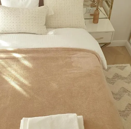 Gold B28 Let's Sea Baltic Park Apartment *